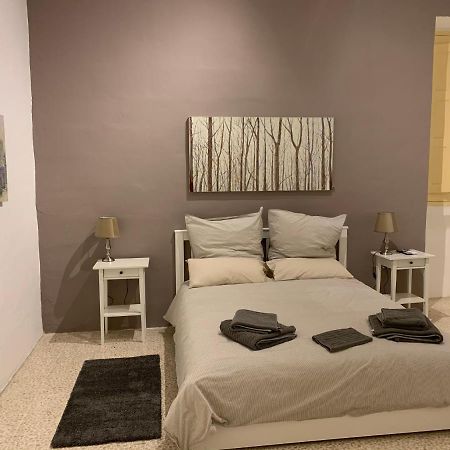 4 Bedroom Apartment In Sliema Near The Sea מראה חיצוני תמונה