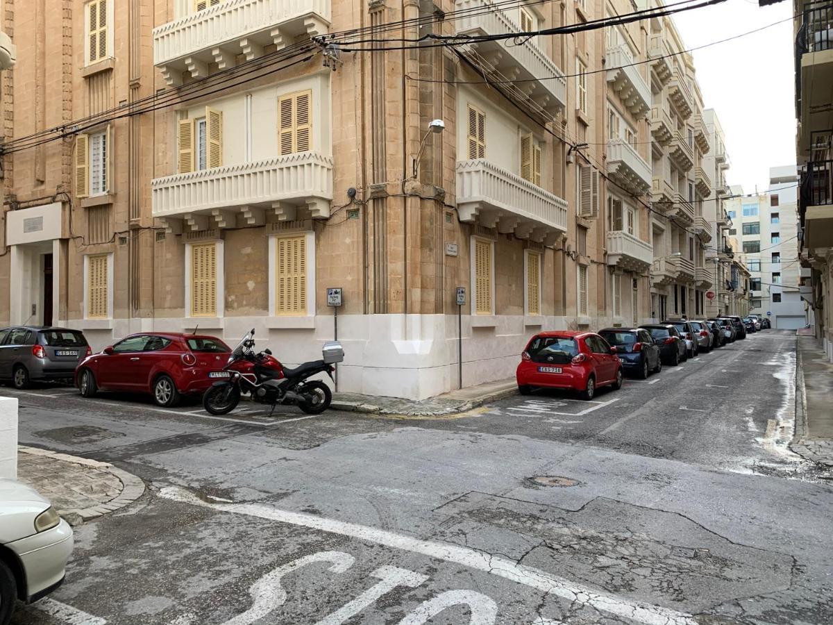 4 Bedroom Apartment In Sliema Near The Sea מראה חיצוני תמונה